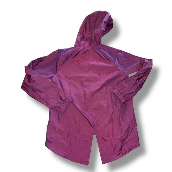 UNDER ARMOUR Women's Storm Iridescent Woven Graphic Warm-up Top - M Purple - Picture 15 of 16